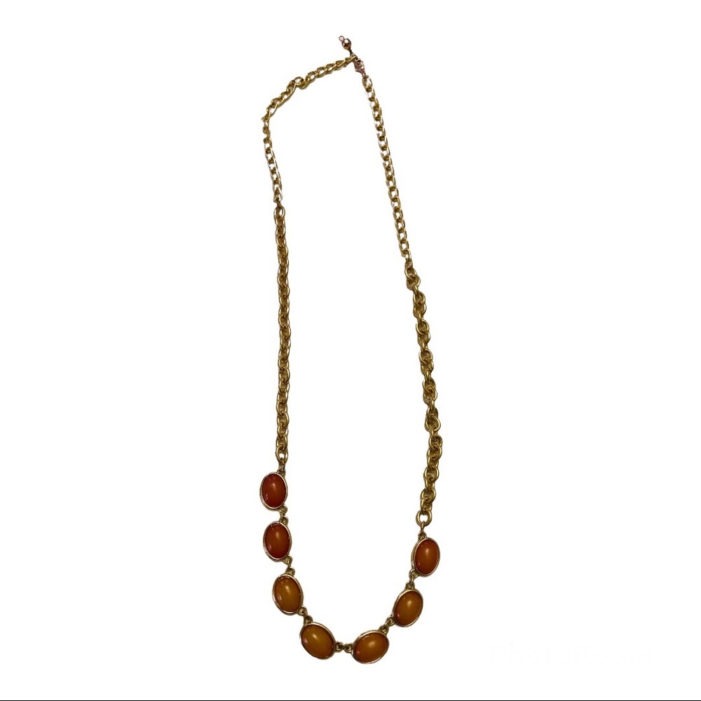 Vintage 
Beautiful gold and peach color
Necklace